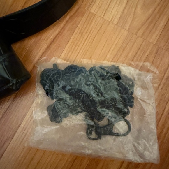 NWT Aldo Glamverse Faux Black Croc / Crossbody 35“ Belt Chain Bag Black Hardware - Picture 6 of 9